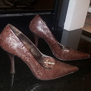 Nine west embossed brown heels